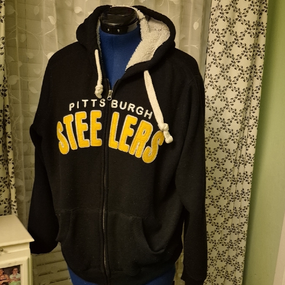 NFL Team Apparel XXL Pittsburgh Steelers Sherpa Lined Full Zip Hoodie.(1328C)